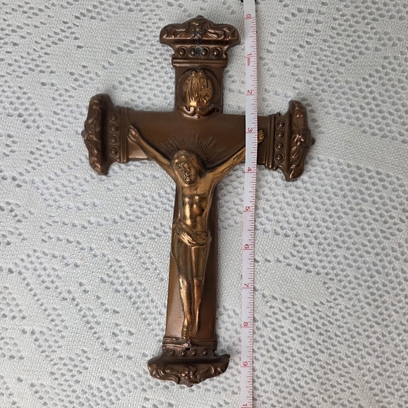 Vintage Copper Metal Crucifix Wall Decor Jesus Rosary Cross - Picture 2 of 12